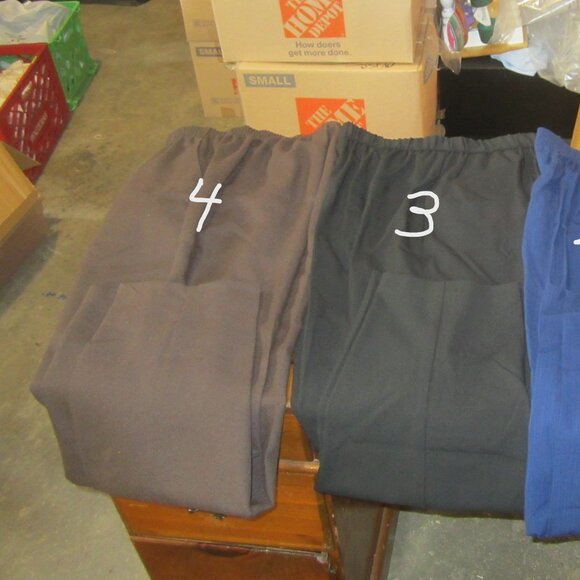 WOMENS DRESS PANTS 3 BRIGGS NY, 1 REQUIREMENT, 10 & 12 PETITE READ ALL $EACH - Picture 3 of 7